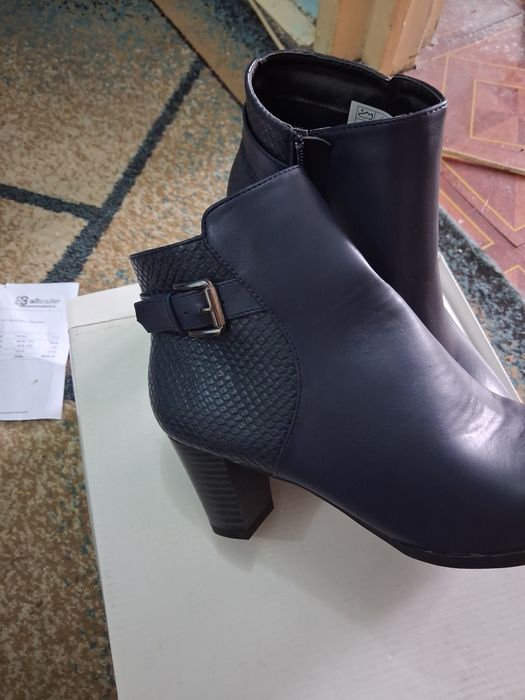 Ghete din piele marimea 41