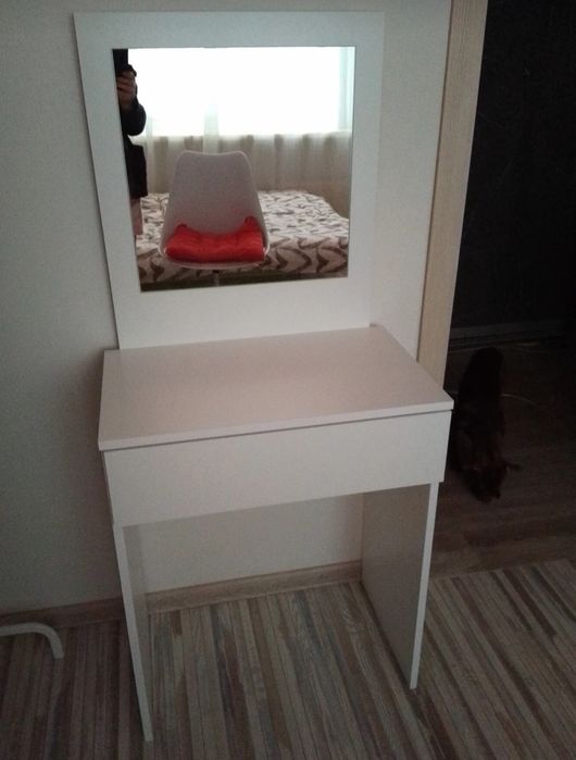 Туалетный столик с зеркалом Oynali kiyinish stoli