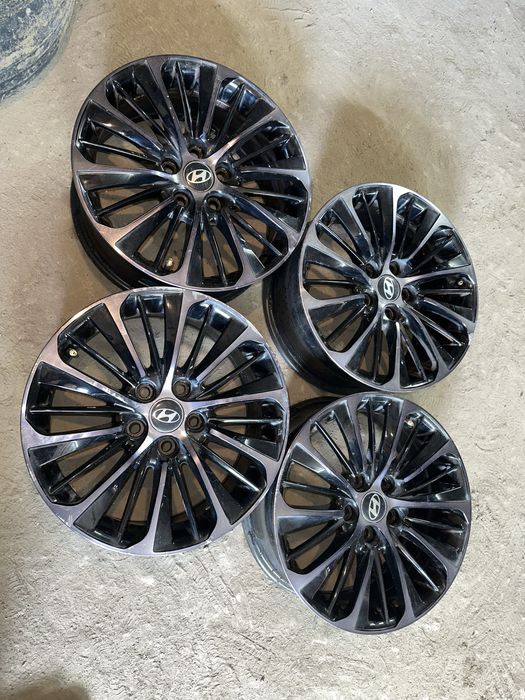 R17 PCD 5*114,3 Комплект легкосплавных дисков