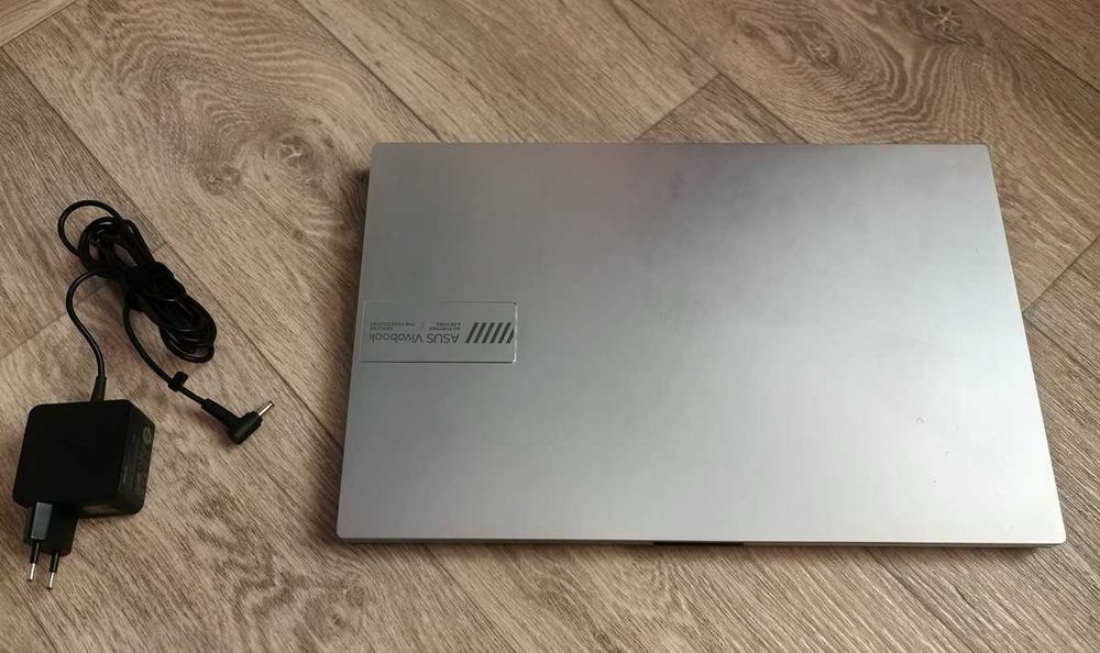 продам ноутбук Asus VivoBook Go 15