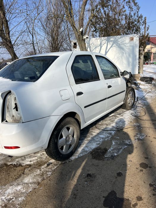 Dezmembrez Logan 2005-2012 Benzina ,diesel