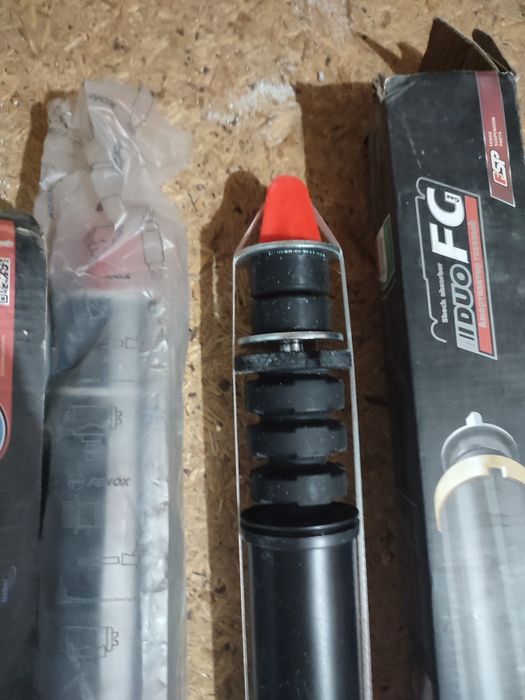 Амортизаторы задние Renault DUSTER