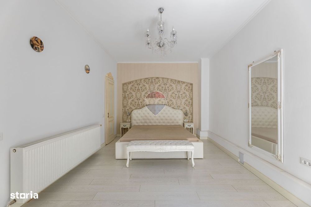 Apartament luxos cu 3 camere de închiriat - Piața Avram Iancu