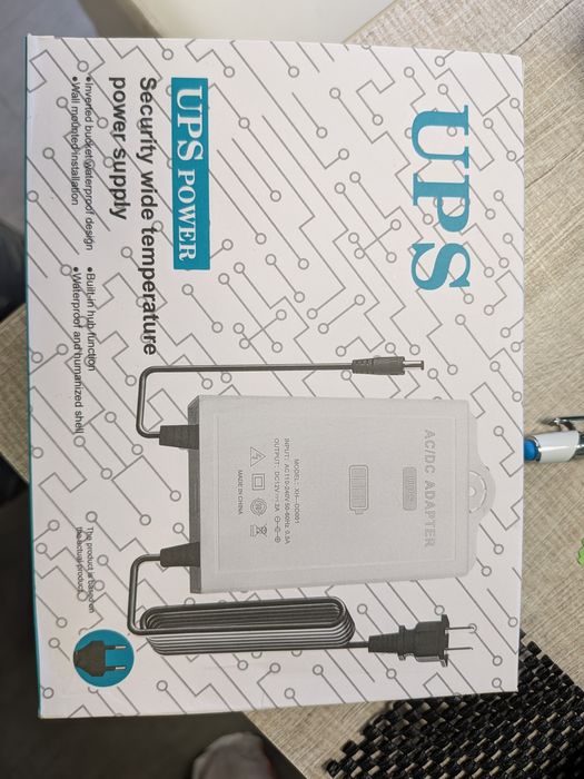 UPS 12V автономно захранване с батерия за рутери, камери и др.