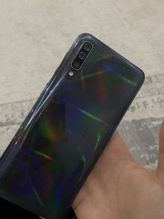 Samsung a50 продам торга нет