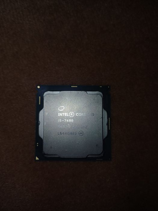 Kit PC: Placă Bază ASUS + Intel i5-7400 + 4GB RAM + Placă Video