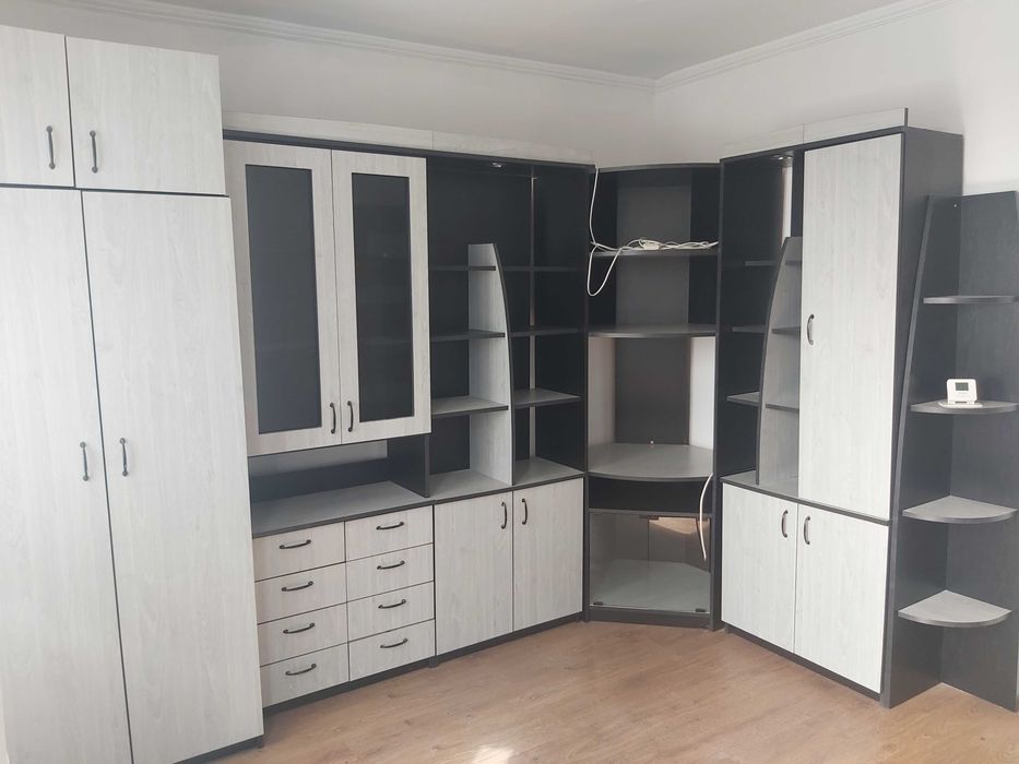 Mobila tineret alcatuita din sase corpuri