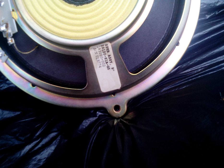 Bose субуфер стъпало и еквалайзер