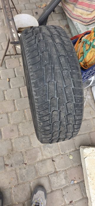 Шины зимние 265/65/17