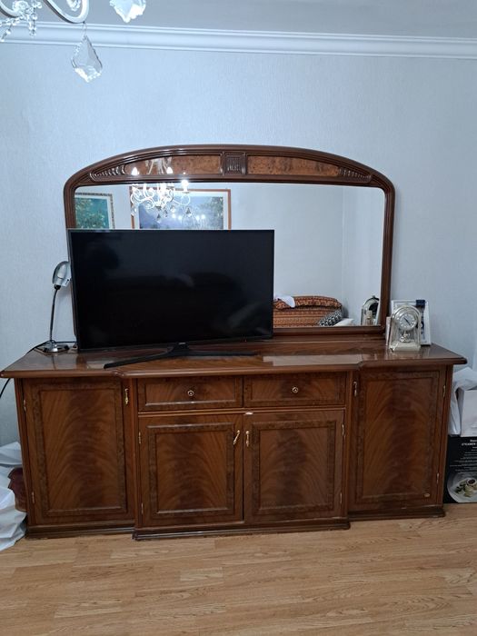 Продаю гарнитур в зал