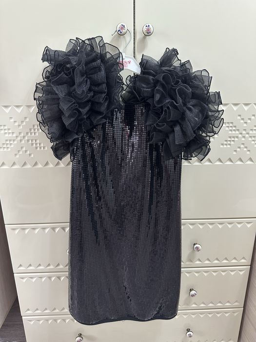 Продам праздничное платье