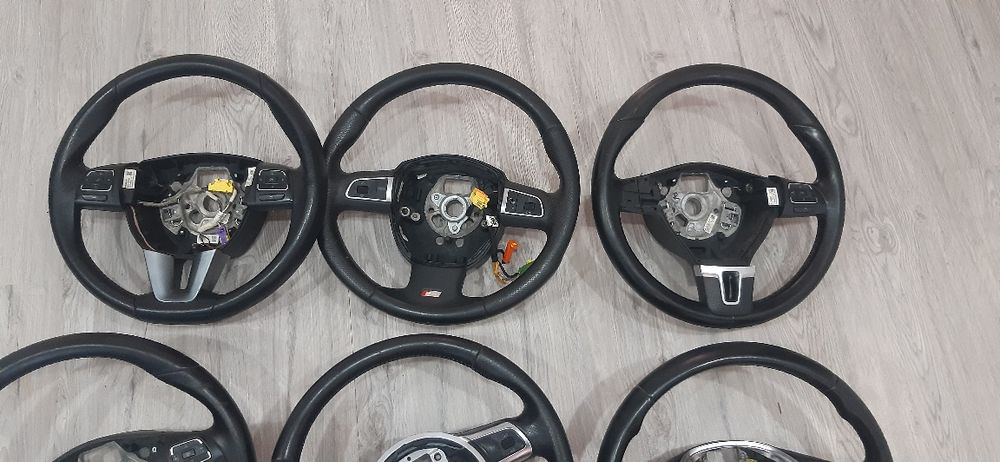 Vând Volane Passat CC, B7, Golf 6, 7,  Audi