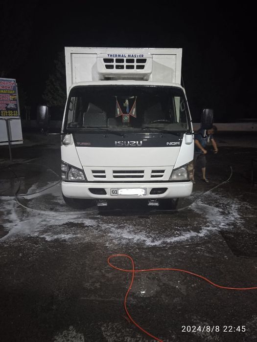 Исузу NQR 71 PL 2014 йил рефрежиратор сотилади