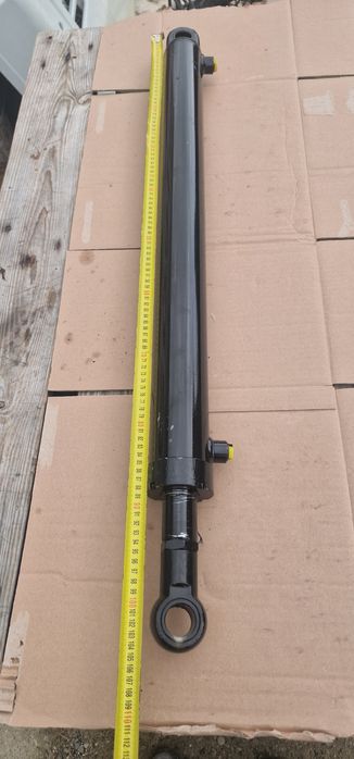 Cilindru hidraulic 1000 mm închis 1 m deschidere 70 cm tija grosime 40