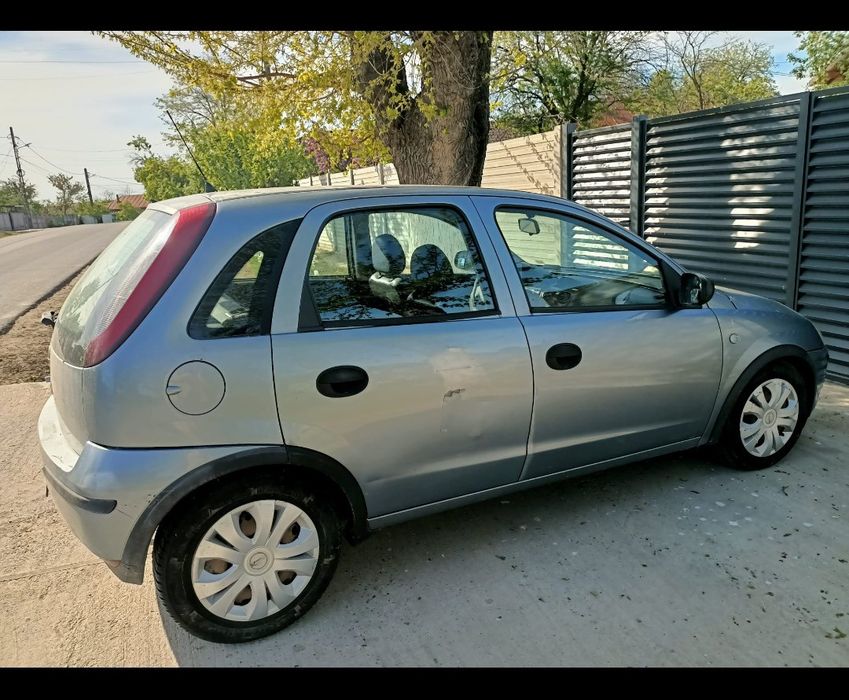 Opel corsa c 2004