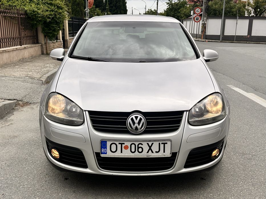 Volkswagen Golf  5 2.0TDI BKD GT