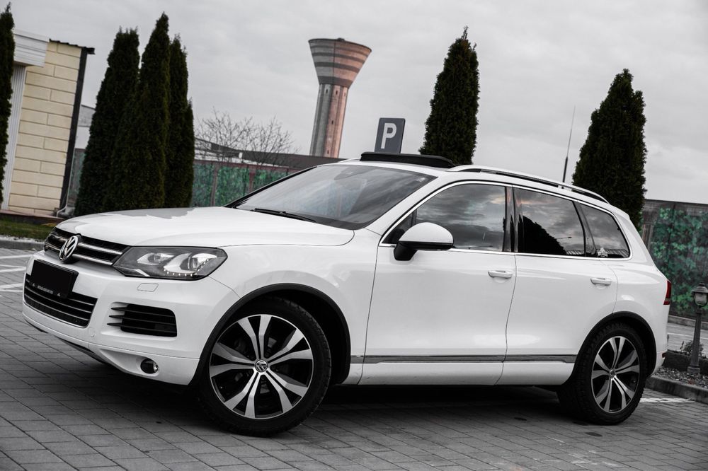VW Touareg 2012 Diesel 3.0 Panoramic Piele