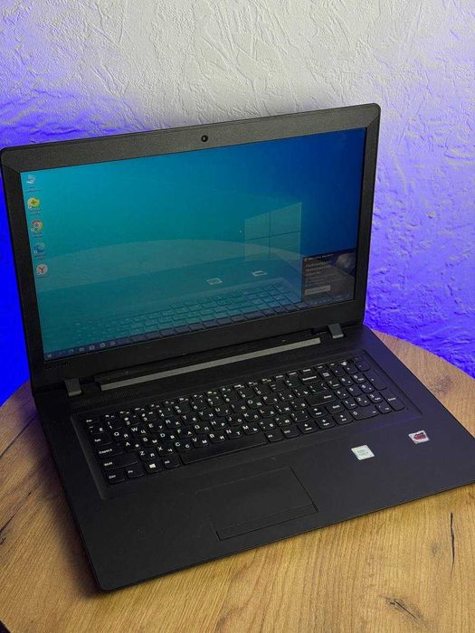 Ноутбук Lenovo i5-(7)/ 8GB/ radeon R5 M330(2GB) 1000GB