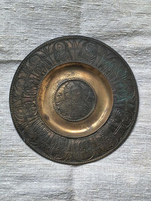 Farfurie bisericească de bronz