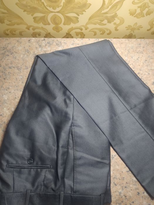 Продам костюм муж