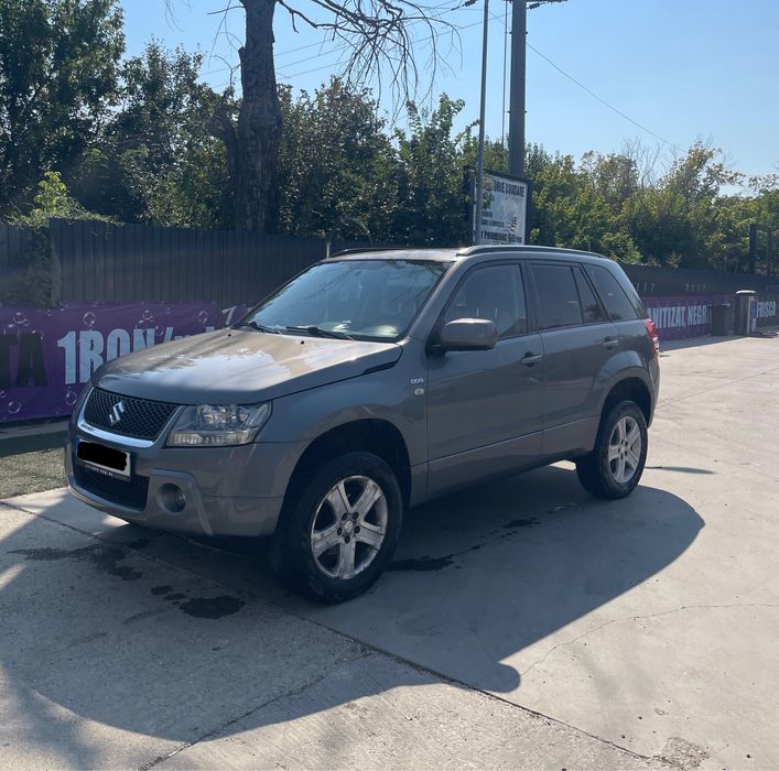Vând Suzuki Grand Vitara 1.9 DDiS 4x4, an 2007, diesel , cu 162.580 km