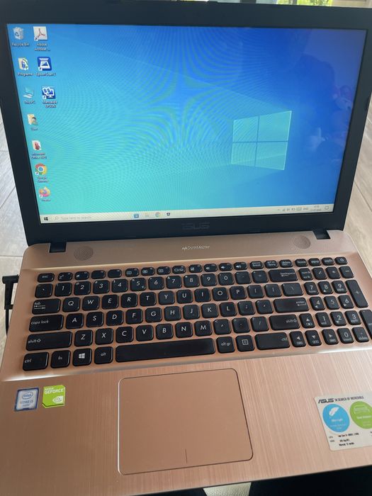 Vand laptop ASUS