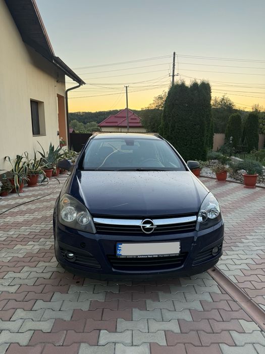 Vand Opel astra H Caravan, an 2007, cu motor 1.9 CDTI, 101 CP