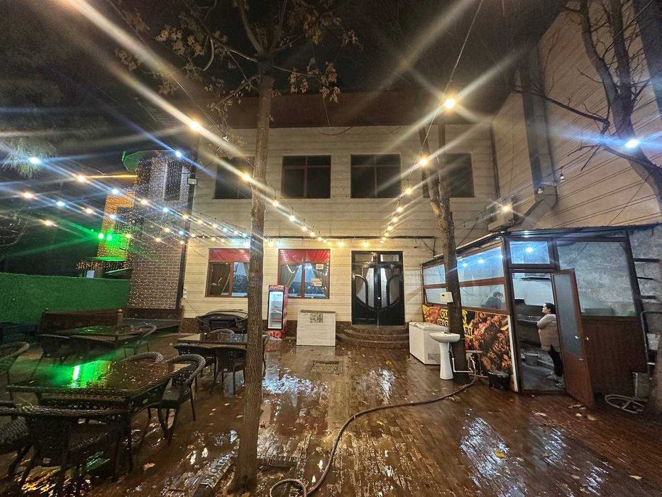 Фархадский базар.Учтепа 23квартал.Сдам в аренду готовое кафе на 1линии