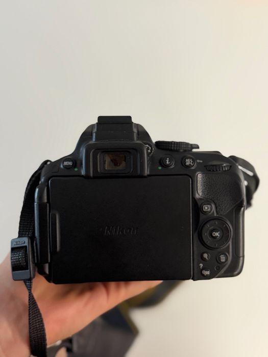 Nikon D5300 + обектив