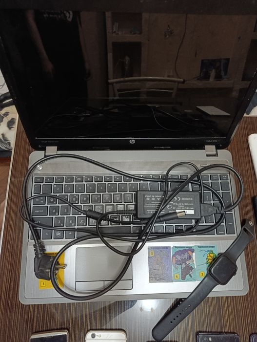 Телефоны,часы и ноутбук на запчасти