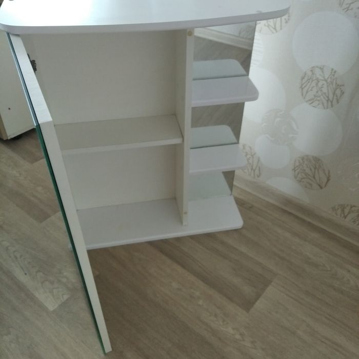 Продам шкафчик в ванную.