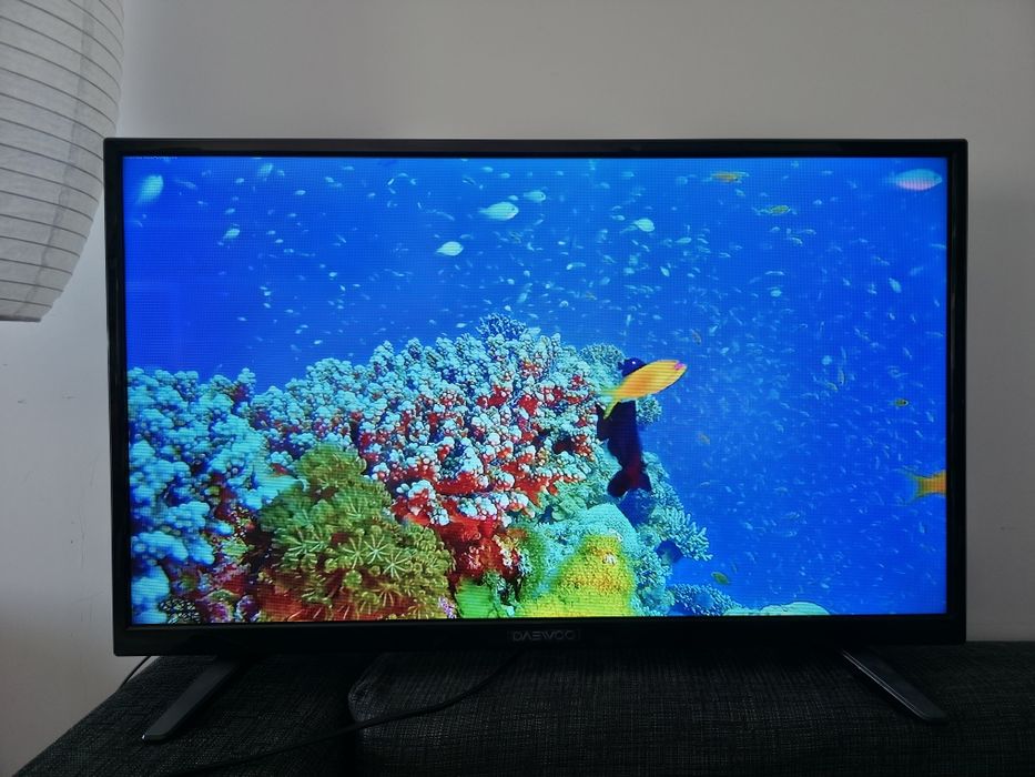 TV LED Daewoo 32” – cu telecomandă – stare foarte bună