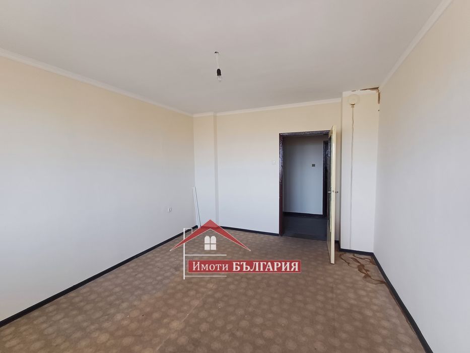 Продава се Четиристаен апартамент в Карлово - 78 кв.м за 818 €/кв.м - Снимка #2