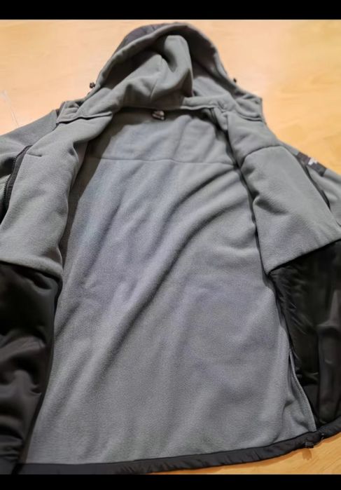 Продам Флисовую кофту The North Face