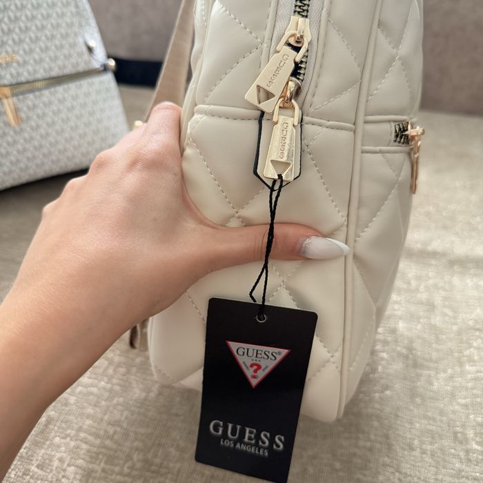Geanta rucsac ghizodan guess gen calvin kors
