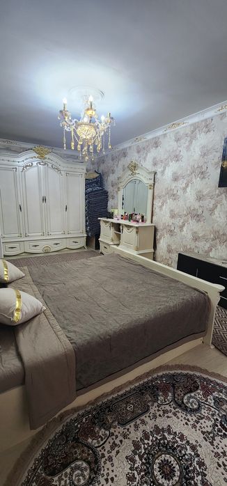 Продаётся квартира 4 комнатная