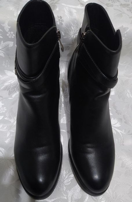 Женские полусапожки