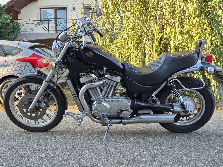 Suzuki VS700 Intruder