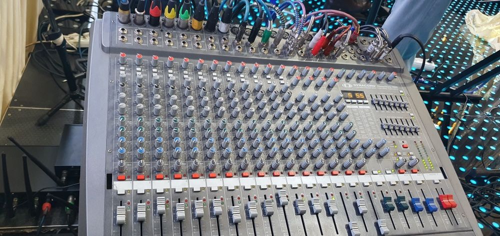 Ovoz kuchaytirish xizmati,Kalonka mikrafon