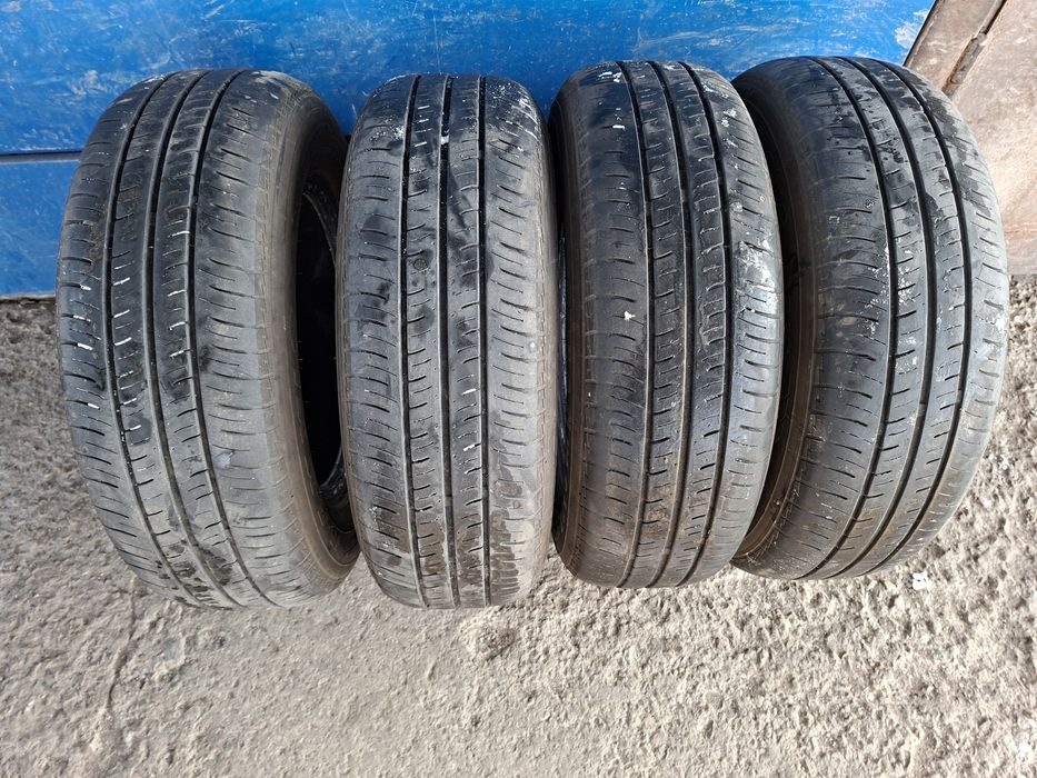 Продам резину летнюю.