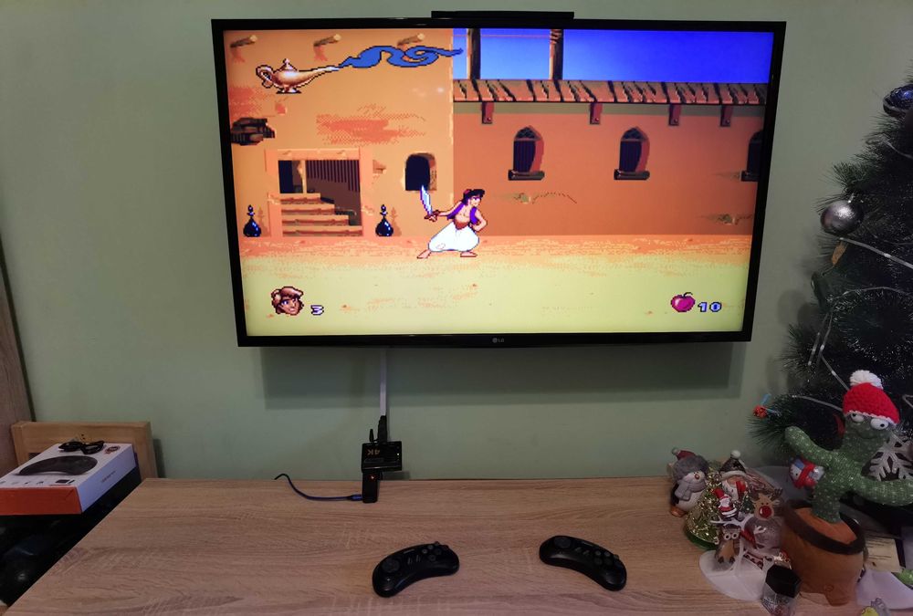 SEGA MEGA DRIVE 2 HDMI с БЕЗЖИЧНИ контролери и 5000 игри