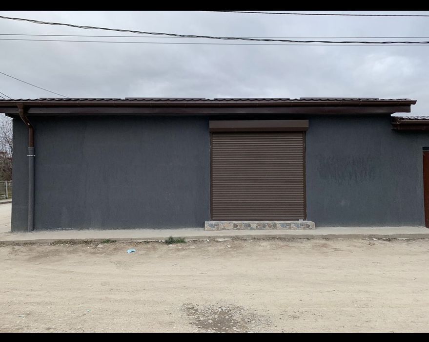 Inchiriez spatiu comercial 90mp