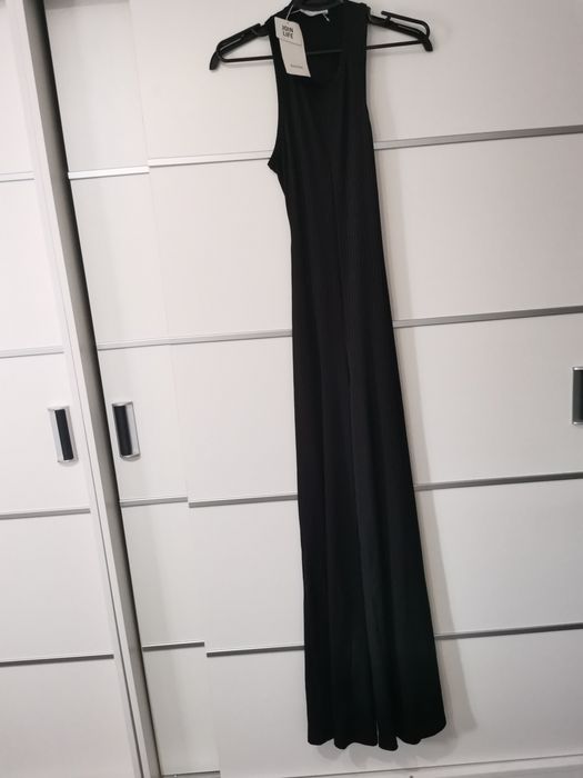 Salopetă neagra elegantă Bershka, M