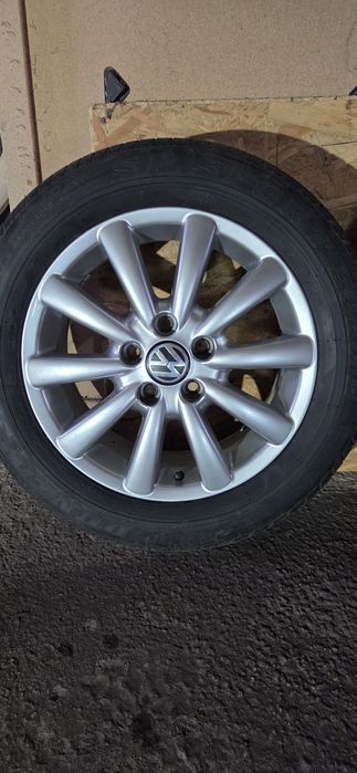VW PASSAT  джанти със летни гуми  215/55/16  7J×16  ET59  5×112