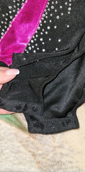 Гимнастический купальник брендовский новый