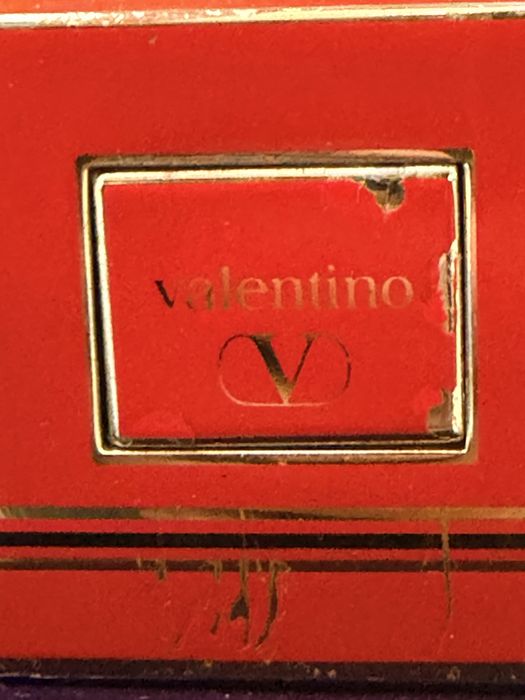 Bricheta de birou cu parfum Valentino placata aur