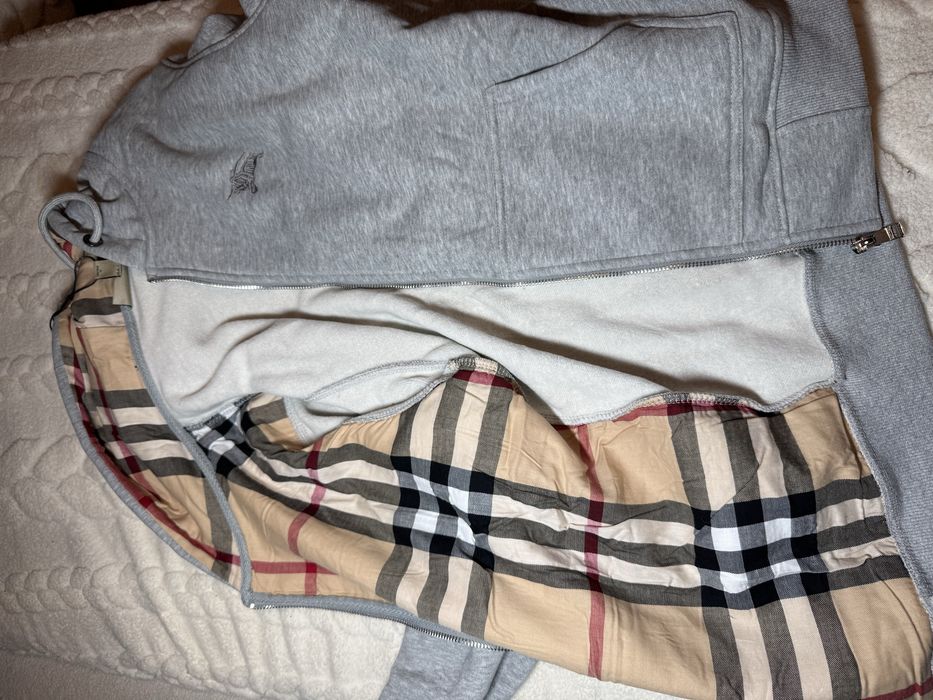 Burrbery Сив суичер М