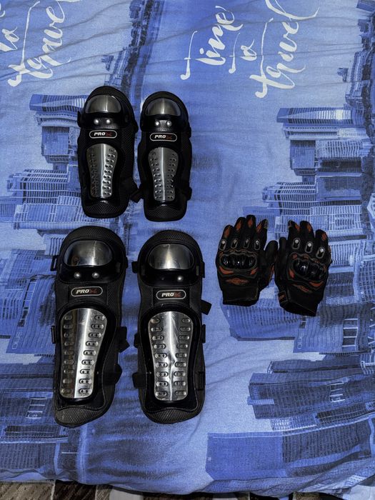 Продам мотоэкипировку