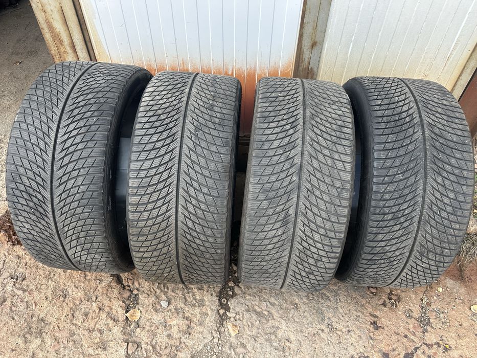 Продавам гуми 305/35/23 Michelin Pilot Alpin 5 SUV