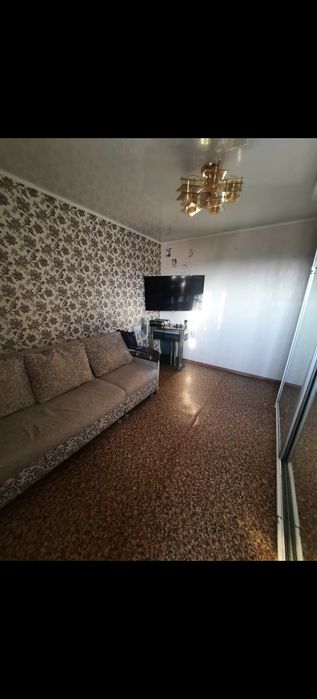 Продам 2 ком квартиру, рынок Салем